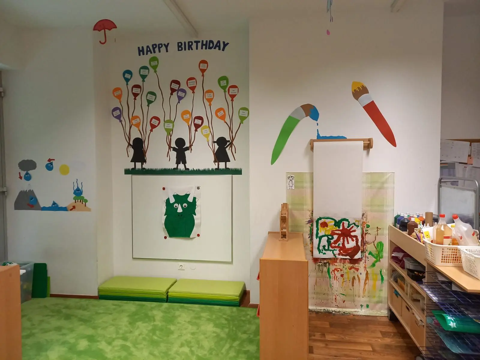 Classroom activity at Vienna English Preschool