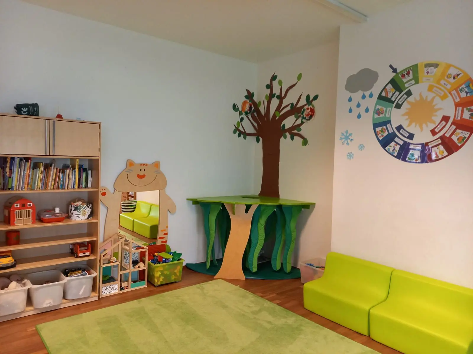 Green Couch Classroom Tree at Vienna English Preschool