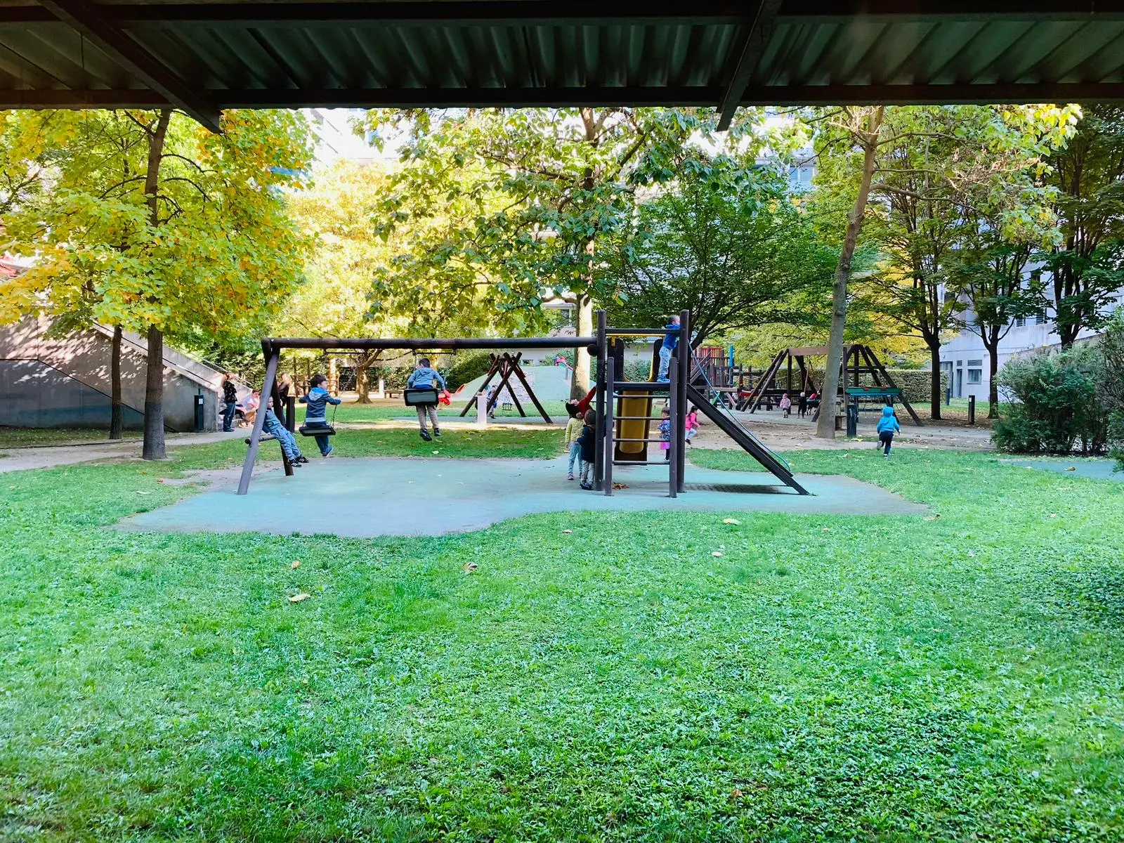 Garden Lawn Swings at Vienna English Preschool